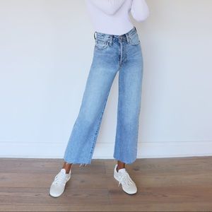 Aritzia Denim Forum The Farrah High Rise Wide Leg. Size 27.